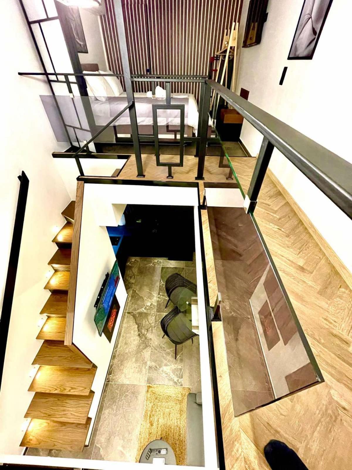 Modern Loft Apartment